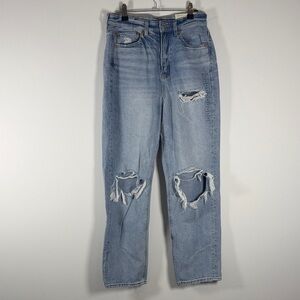 NWT American Eagle Distressed Light Blue Jeans 90s Boyfriend Highest Rise